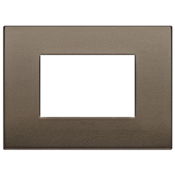 Placca Classic 3 moduli alluminio bronzo scuro per impianti elettrici