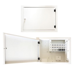 Box metallico miniaturizzato QDSA MINI F per installazioni elettriche compatte