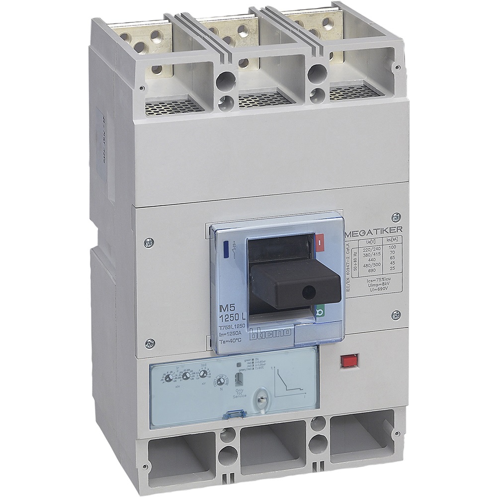 MEGATIKER M5 - S1 3P 800A 100KA