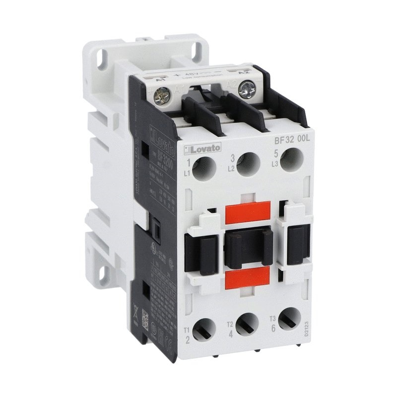 Contattore tripolare 32A AC3 bobina 24V DC basso consumo uso industriale