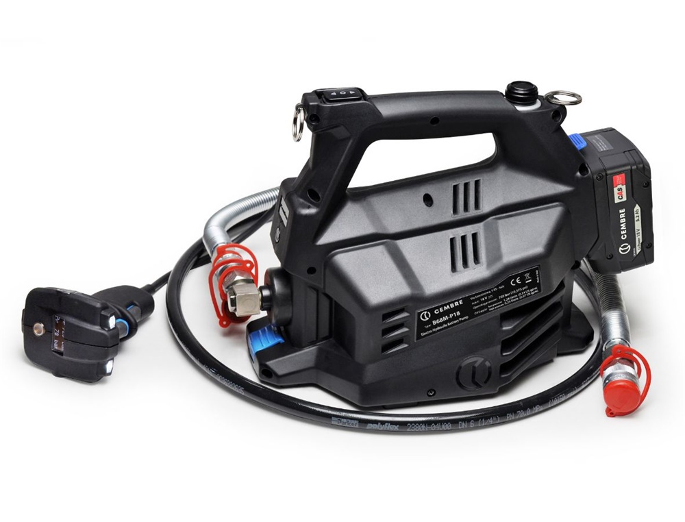 Pompa elettro-oleodinamica portatile 18V 700 bar con pulsantiera e tubo flessibile 2 m per applicazioni oleodinamiche professionali