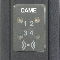 Inseritore transponder elettronico compatto con due I/O programmabili per controllo accessi residenziale e commerciale