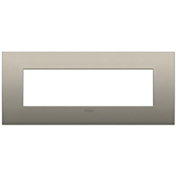 Placca Classic 7 moduli metallo finitura champagne opaca per installazioni elettriche