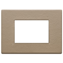 Placca 3 moduli pelle naturale effetto savana design elegante per interni
