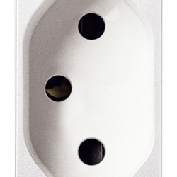 Presa SICURY 2P+T 10A 250V standard brasiliano bianco per impianti elettrici