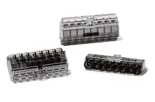 Morsetto elettrico 8 vie HCPM-8 design compatto salvaspazio per connessioni rapide e sicure in impianti elettrici