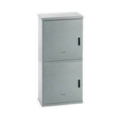 Armadio vetroresina 2 vani serratura cremonese ventilazione naturale IP44 IK10 pavimento