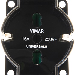 Frutto presa universale 2P+T 16A 250V nero per applicazioni standard italiane e tedesche