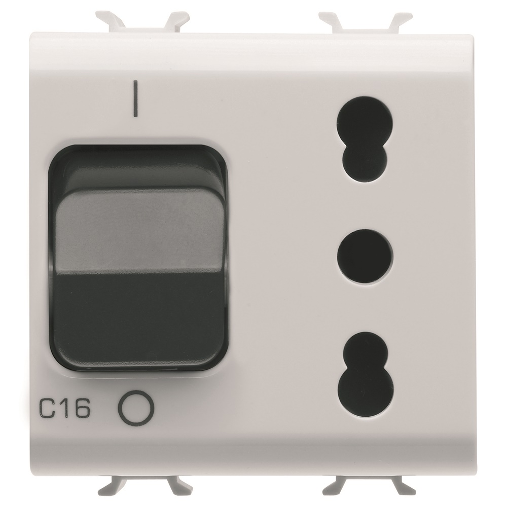 Presa multistandard B.SAT GWGW15310 alta qualità versatile connessioni elettriche uso professionale e domestico