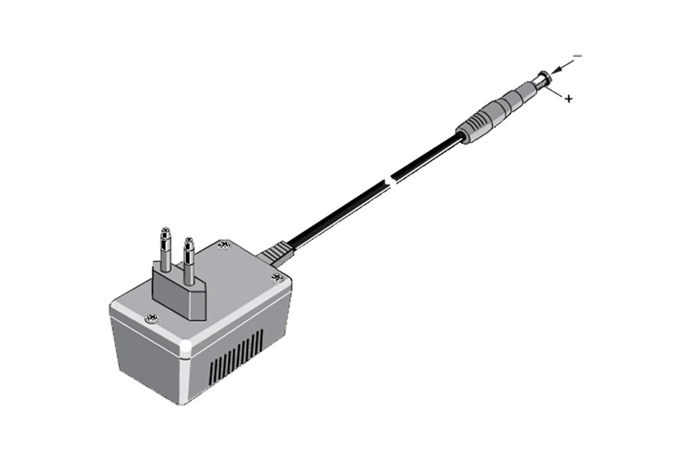PM8907/830 CARICABATTERIE UNIVERS S
