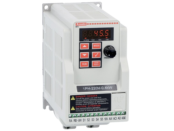Inverter monofase 0,75 kW uscita trifase 240VAC con filtri EMC integrati per controllo velocità variabile