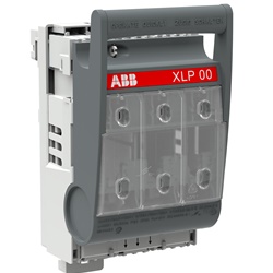 Base fusibile 160A 3 poli con adattatore A60/60 e morsetti per cavi sotto, protezione impianti elettrici industriali e civili