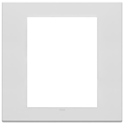 Placca 8 moduli metallo bianco opaco per installazioni elettriche
