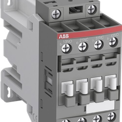 Contattore relè NFZ22E-30 4 poli bobina elettronica 24VDC basso consumo per automazione impianti elettrici
