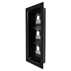 Serie Ultra - Adattatore piastre terze parti 3 moduli, da incasso, spessore 1.5-3mm