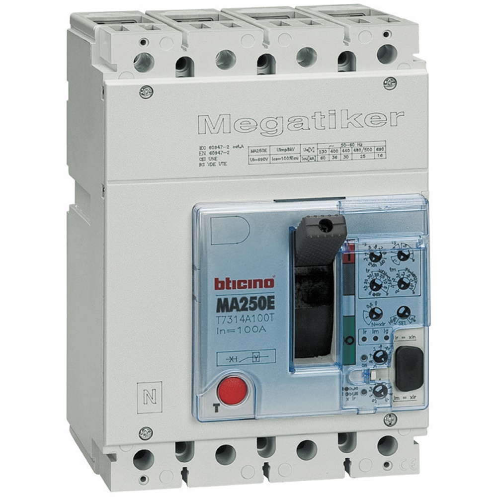 Interruttore scatolato elettronico 4P 160A 36kA protezione sovraccarico cortocircuito guasto terra uso industriale