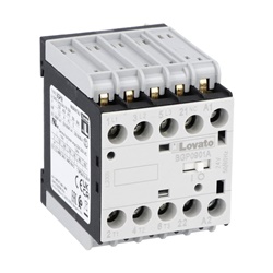 Contattore tripolare 9A AC3 bobina 24VAC 50/60Hz 1NC ausiliario attacchi circuito stampato retro