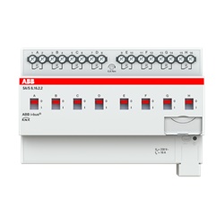 Attuatore switch 8 canali 16A montaggio su guida DIN automazione elettrica
