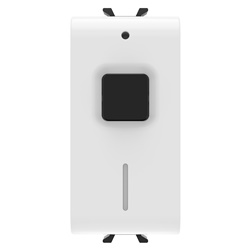 ATTUATORE ON/OFF CONNESSO CON MISURA DI ENERGIA - 100-240 V ac 50/60 Hz - NA 16A (AC1)  240  V ac - 1 MODULO - BIANCO LUCIDO - CHORUSMART