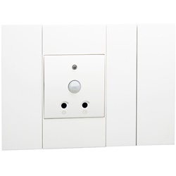 Sensore infrarossi duo bianco rilevatore movimento crepuscolare 2 moduli incasso BTicino Living Now
