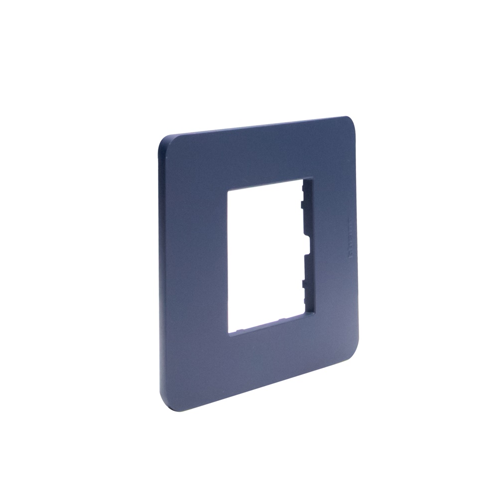 Placca MatixGO 2 moduli blu tecnopolimero per installazioni elettriche