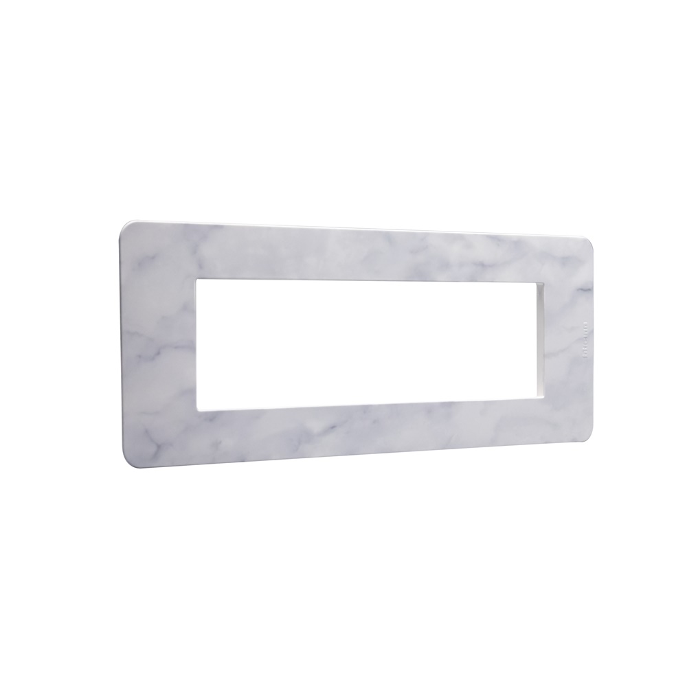 Placca elettrica MatixGO 7 moduli tecnopolimero finitura Carrara per impianti domestici e professionali
