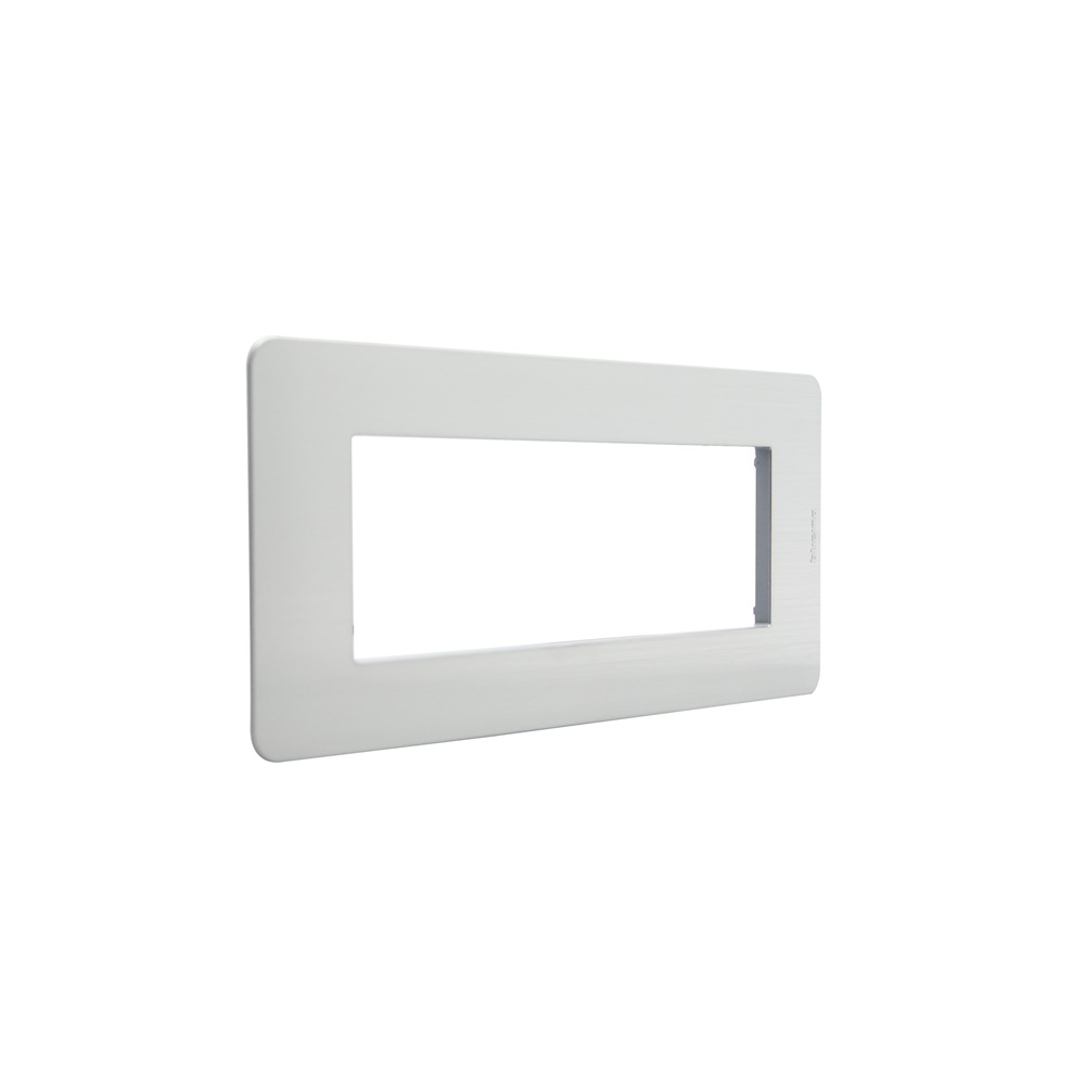 Placca MatixGO 7 moduli tecnopolimero Steel per installazioni elettriche