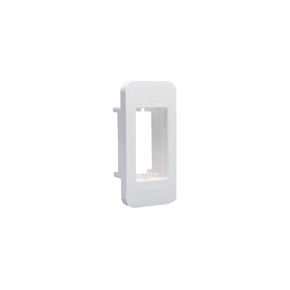 Placca 1 modulo MatixGO profilato bianco con supporto per installazioni elettriche