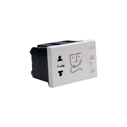 Presa rasoio 230V bianco con trasformatore isolamento 3 moduli uso domestico bagno