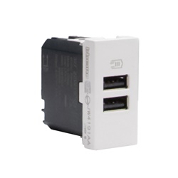 Caricatore USB MatixGO 15W doppia porta cavo 1m bianco per dispositivi elettronici