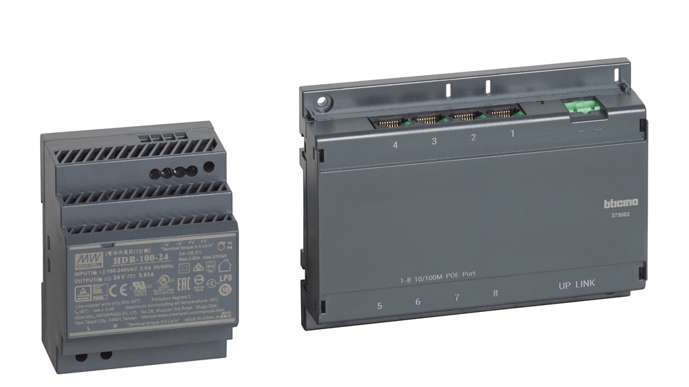 Switch PoE 8 porte 10/100 Mbps alimentazione 24V 100W installazione guida DIN rete locale