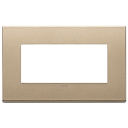 Placca 4 moduli metallo oro satinato per installazioni elettriche interne