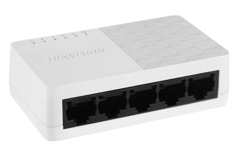 Switch PoE 5 porte Fast Ethernet 10/100 Mbps plastica per reti aziendali piccole e medie