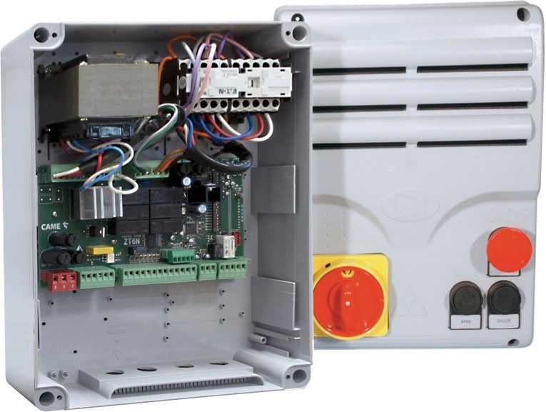 QUADRO COMANDO 230 - 380  V AC TRIF