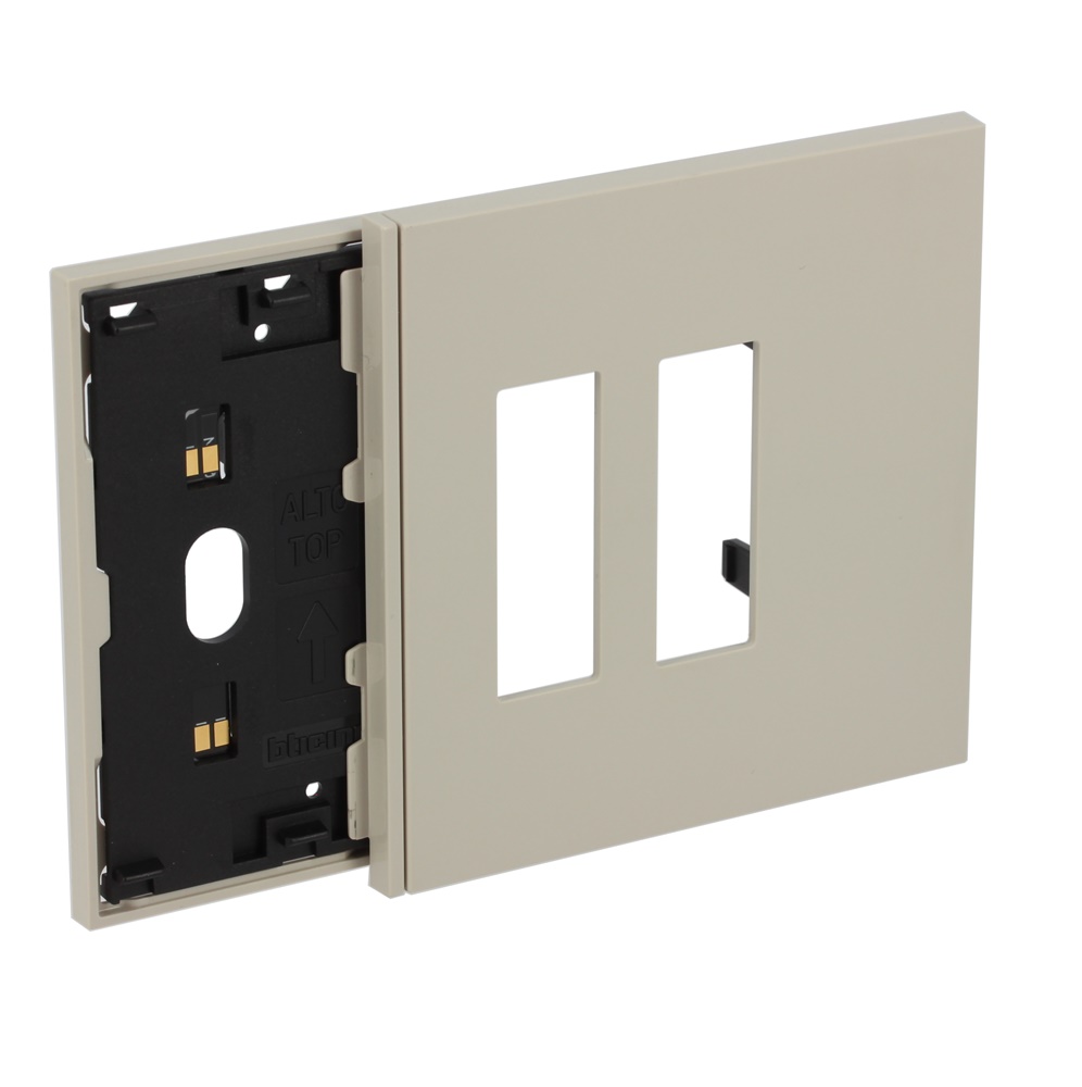 Frame elettrificato L.NOW 3 moduli sabbia doppia presa per installazione elettrica residenziale e commerciale