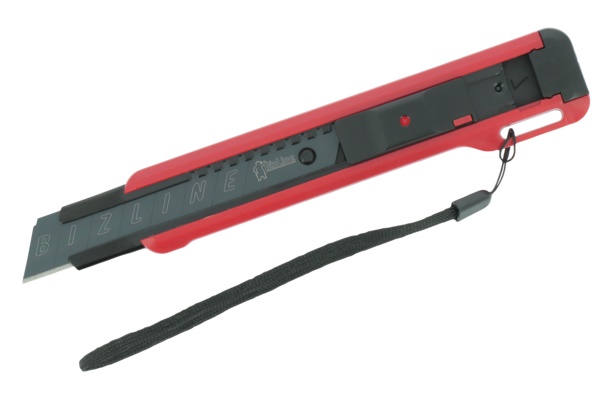 Cutter professionale slim 18 mm lama bloccabile ergonomico per tagli precisi e sicurezza in spazi ristretti