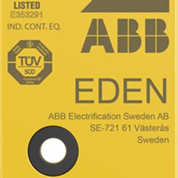 Sensore sicurezza industriale Adam C DYN-INFO M12-5 con connettore M12, protezione IP67/69K, uscita segnale DYNlink, adatto ambienti difficili