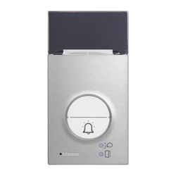 Frontale audio BTicino Linea 3000 grigio metallico con pulsante campanello e indicatori luminosi per impianti civili