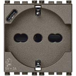 Presa 2P+T 16A universale con USB C 15W 3A Metal per dispositivi elettronici