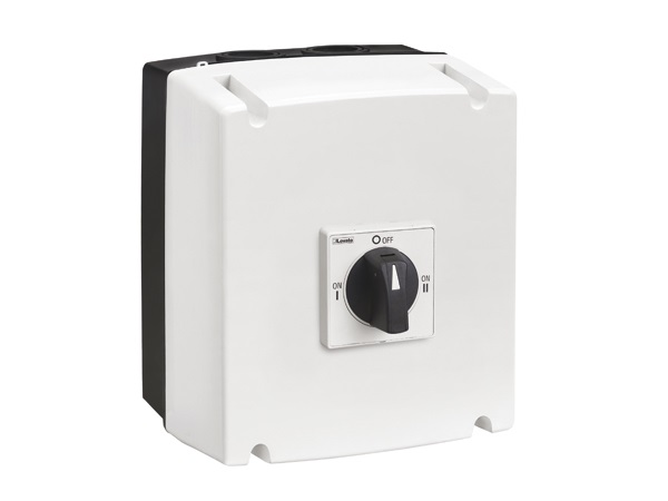 COMMUTATORE 4P 63A IN CONTEN.+GAX67