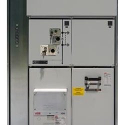 Quadro media tensione UniSec PV5 RLC+SBC 15kV con relè REF 601 e data logger per fotovoltaico