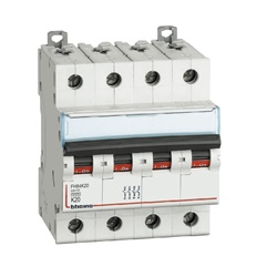 Interruttore magnetotermico 4P curva K 20A per impianti elettrici