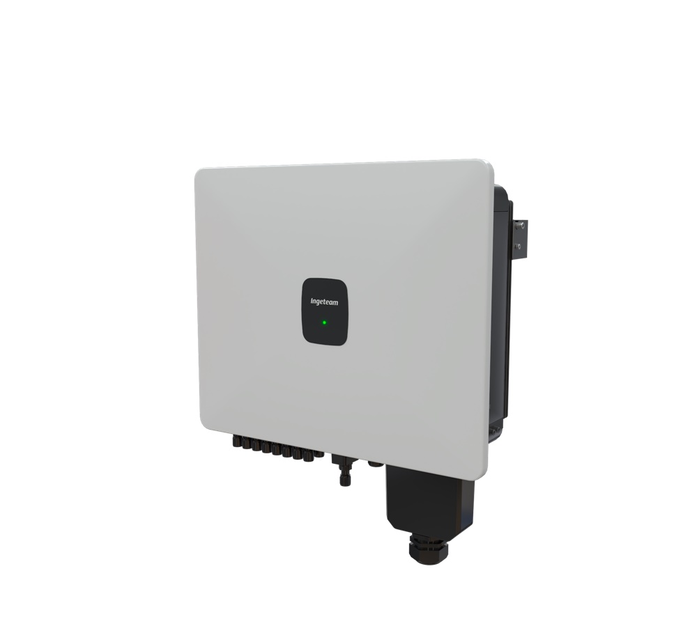 Inverter trifase 50 kW 4 MPPT IP65 per fotovoltaico commerciale e industriale