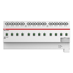 Attuatore KNX 12 canali 16A comando locale guida DIN automazione energetica residenziale e commerciale