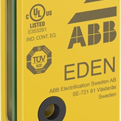 Sensore sicurezza Adam C OSSD-Info con connettore M12-5, IP69K, protezione ambienti harsh