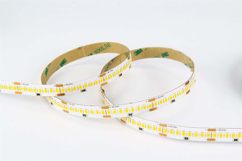 STRIP 1M 19W/M IP20 2700K CRI90 240