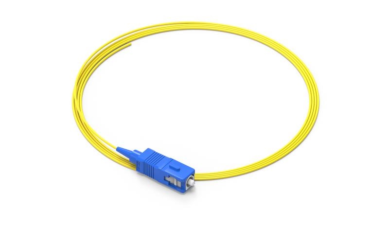 Pigtail fibra ottica singlemode SC giallo cavo stretto reti dati alta trasmissione