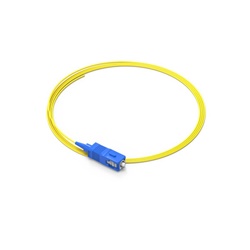 Pigtail fibra ottica singlemode SC giallo cavo stretto reti dati alta trasmissione