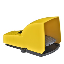 Interruttore a pedale singolo IP55 c/coperchio plastica GIALLO-2 NC + NO