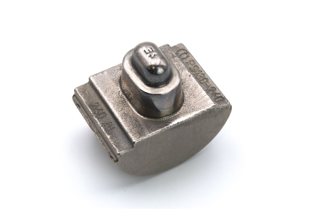 Punzone a scalino 130kN sezione 185-240 per crimpatrice